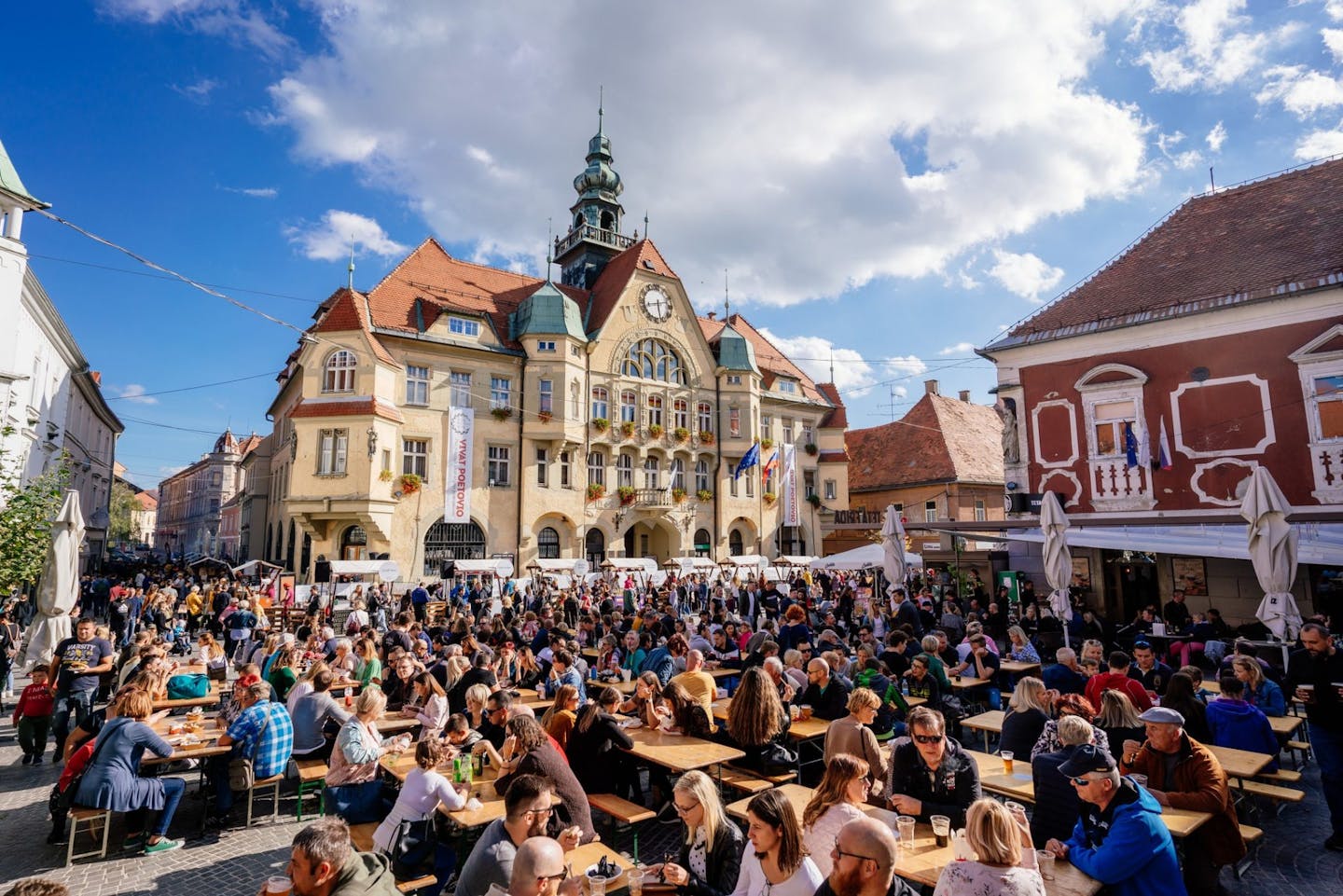 ODPRTA KUHNA julij 2023